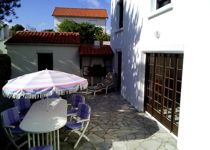 Dom wakacyjny Maison Familiale Pres De La Plage, Commerces Et Centre-ville - Fr-1-22-202